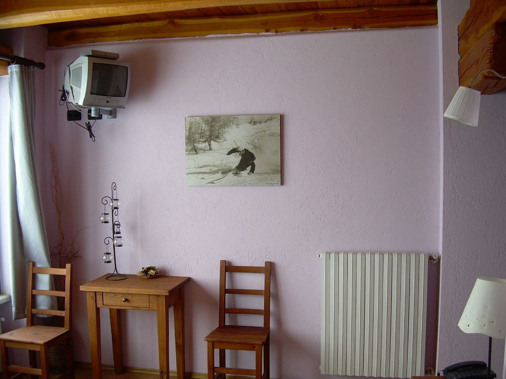 Tana Della Volpe Hotell Sestriere Exteriör bild
